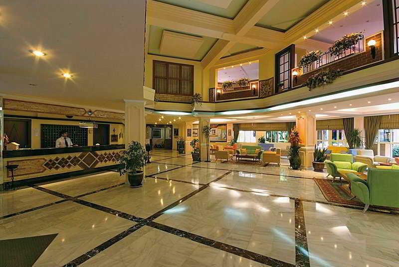Venus Hotel Side Exterior photo